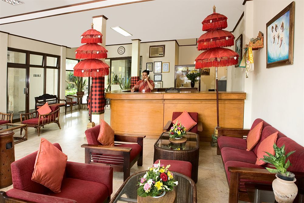 Hotel Ratna Кута Екстериор снимка