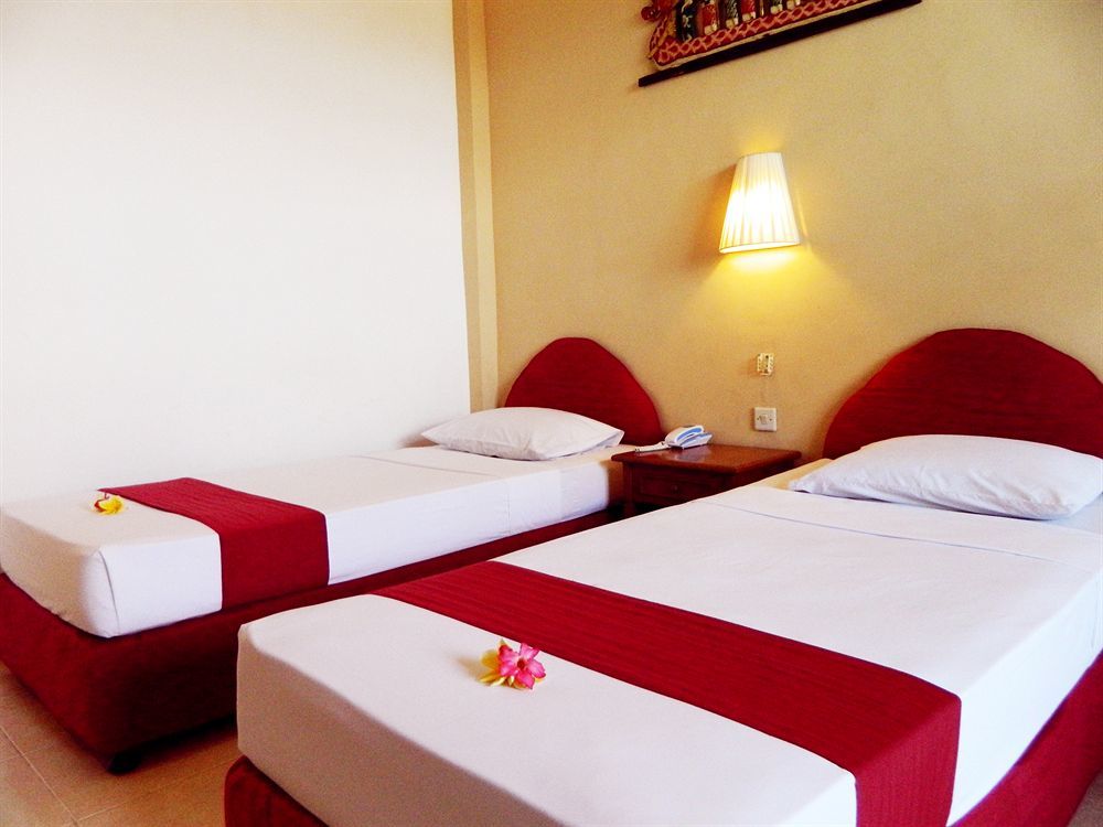Hotel Ratna Кута Екстериор снимка