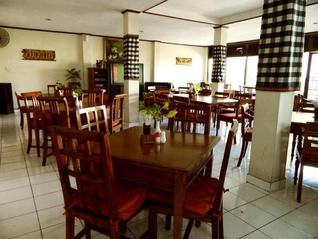 Hotel Ratna Кута Екстериор снимка